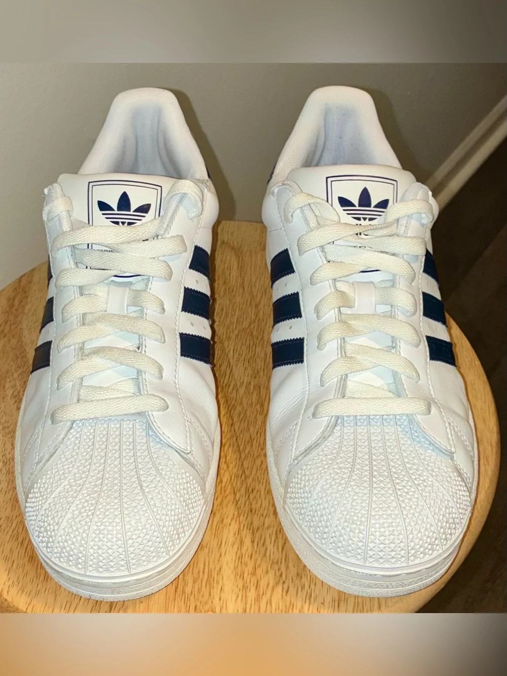 Adidas Superstar II Sneakers in white and navy blue - Picture 2 of 11